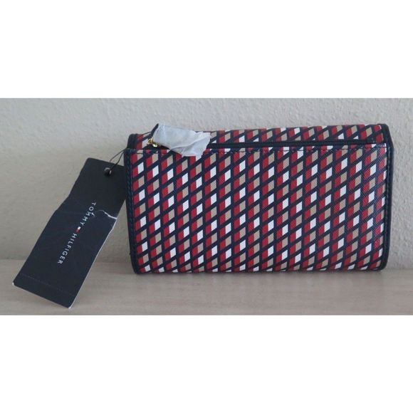 Tommy Hilfiger 69J4080 Red/White/Blue Diamond Print Tri-Fold Checkbook Wallet - Picture 2 of 11